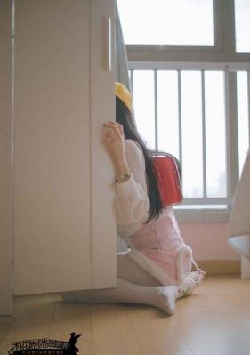 18女学生三级