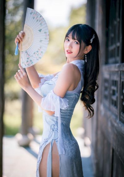 《我被最想拥抱的人威胁了》